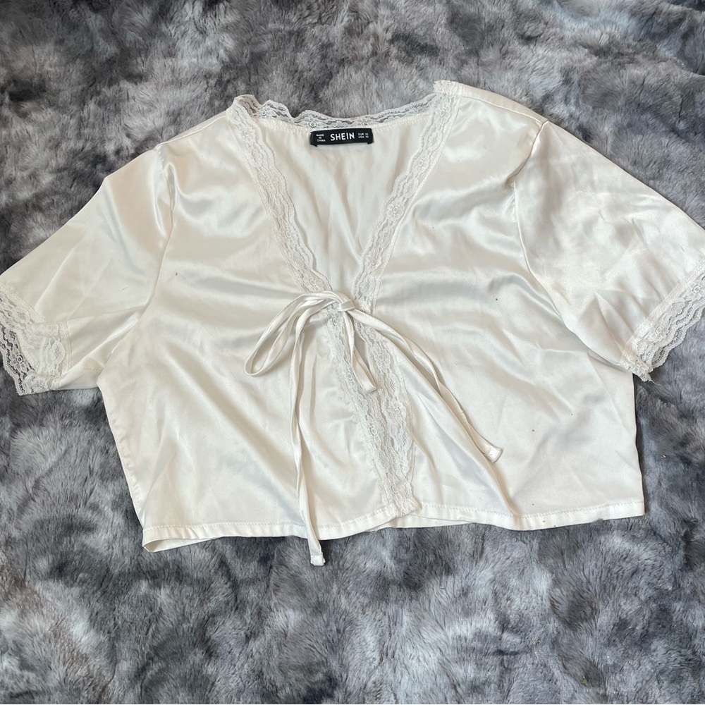 Tie Front Lace Trim Crop Top